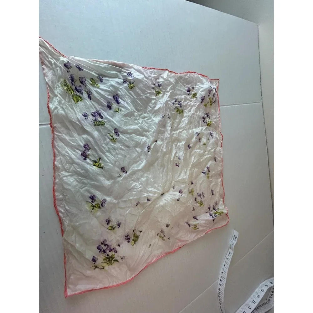VINTAGE SILK HANKIE‎ WHITE WITH BLUE FLORAL 16